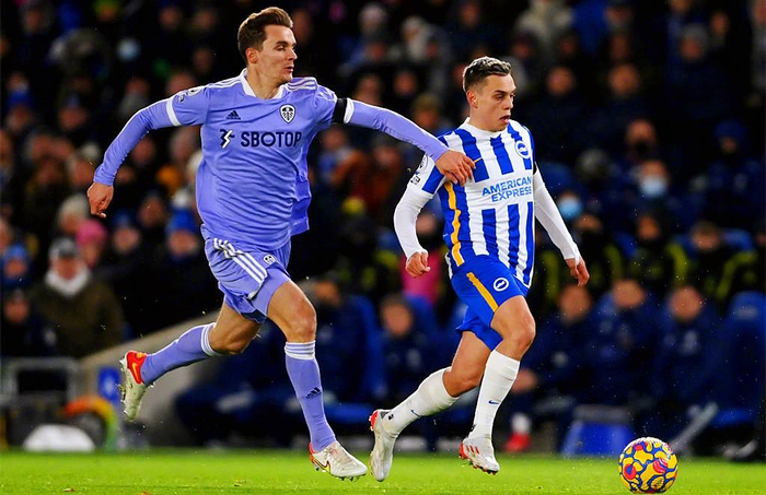 阿斯顿维拉发布备战花絮，今晚绝杀压哨，葡超任务艰巨，控场能力受关注 