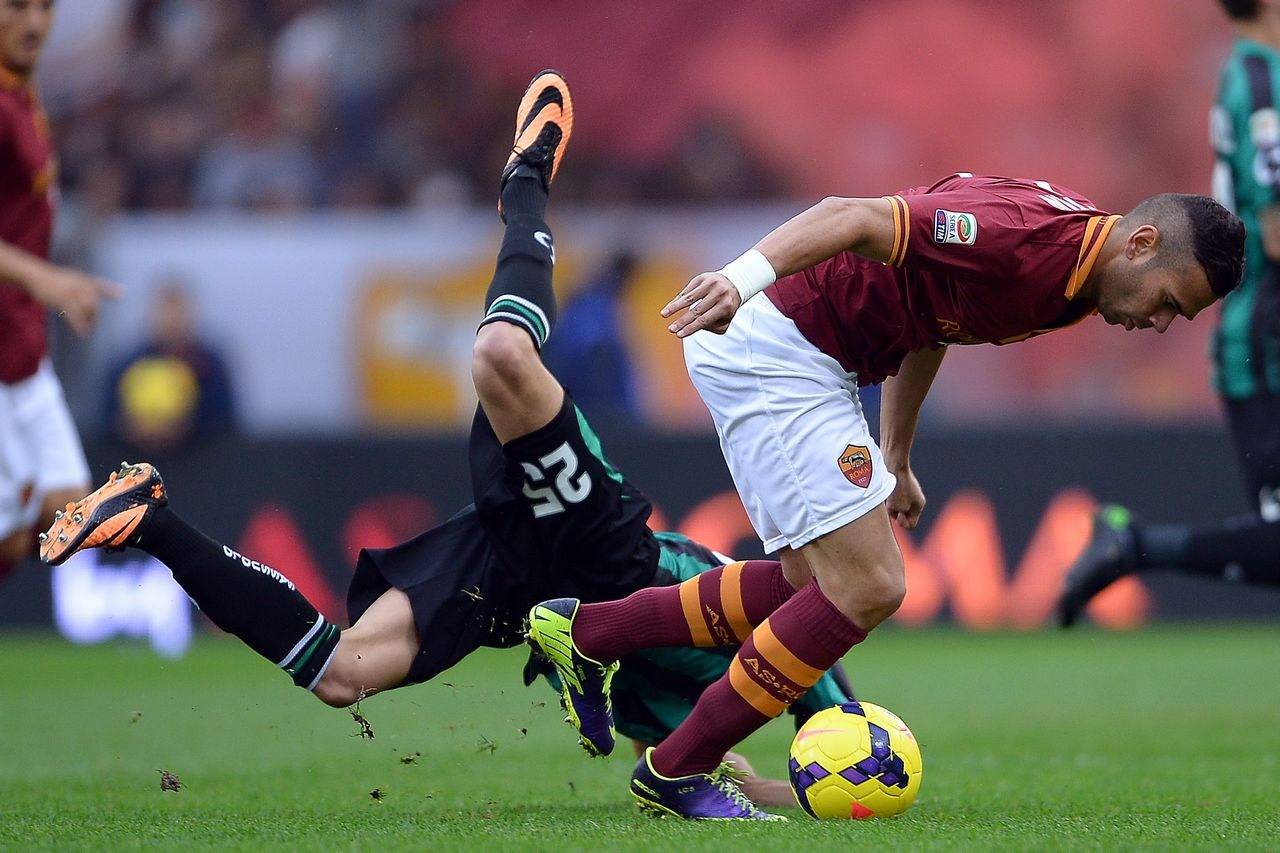 国王杯赛程吃紧；瓦伦西亚清晨状态回暖；震撼外界；身体对抗强度拉满 