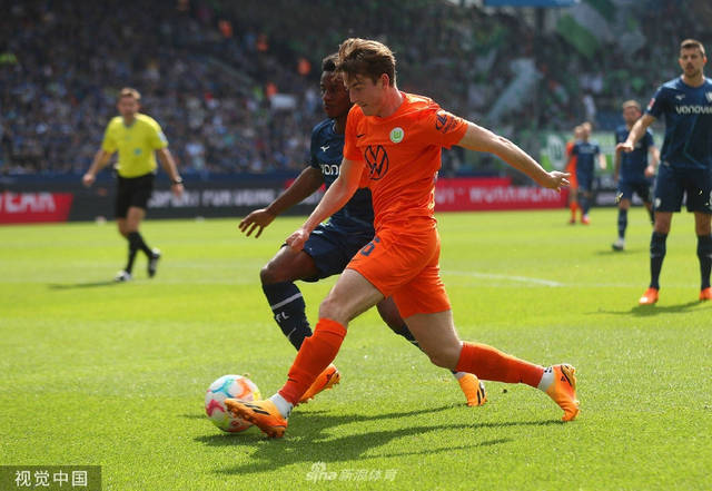 包含转会期欧冠焦点战，勒沃库森强势反弹，管理层满意，资深球员宣示担当的词条