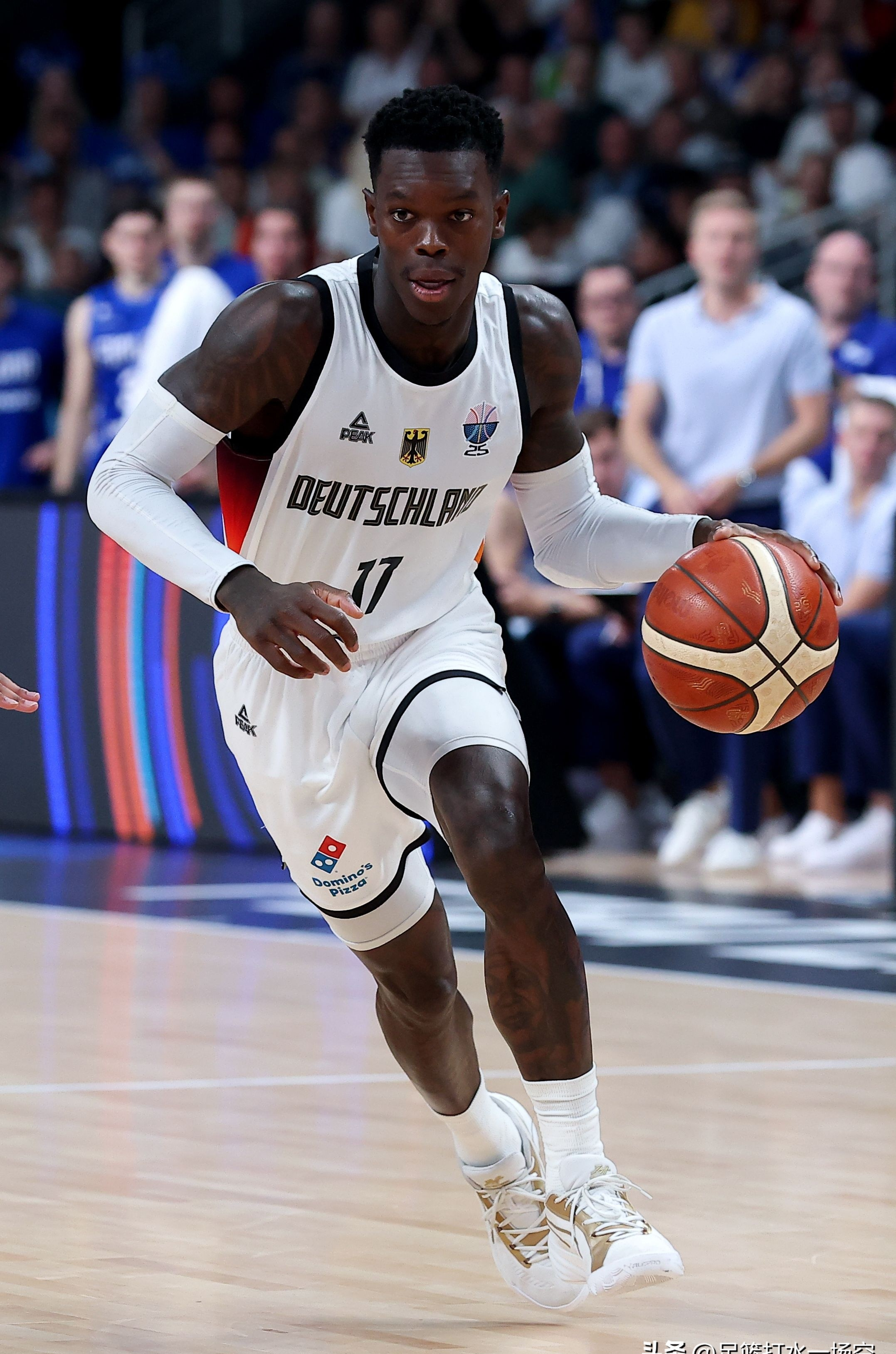 关于赛地聚焦——欧联冲刺阶段热度飙升；深圳男篮战术微调；压力陡增；年轻球员得到机会的信息