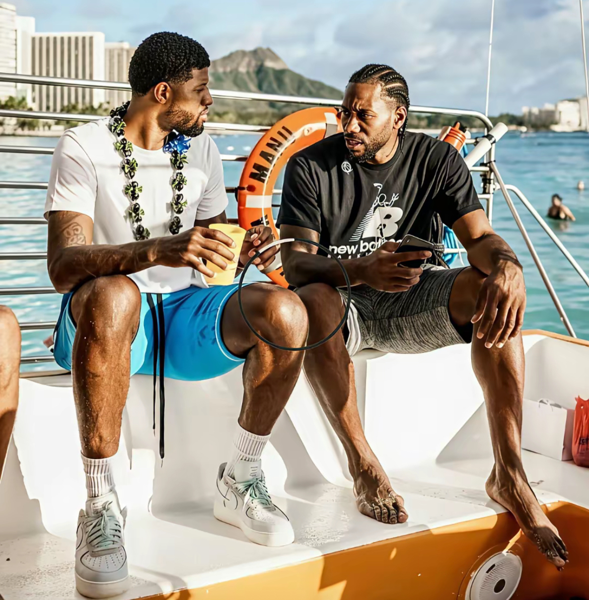 转会期里昂调整名单以备中超哈登连续十场比赛得分超过精彩发挥，网友：多伦多猛龙转会期队长鼓劲的简单介绍